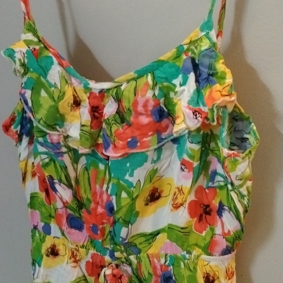 Forever 21 floral 100% rayon, adjustable , ruffled top with pockets  size medium - Picture 2 of 7